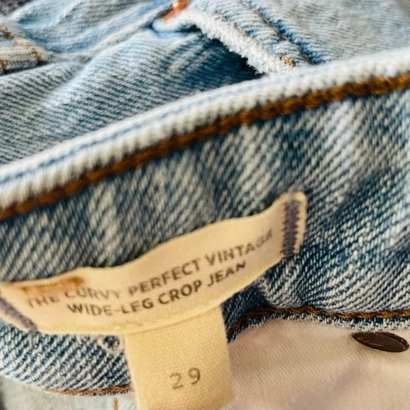 Madewell SIZE 29 The Curvy Perfect Vintage wide leg crop jeans in light wash - Picture 7 of 8